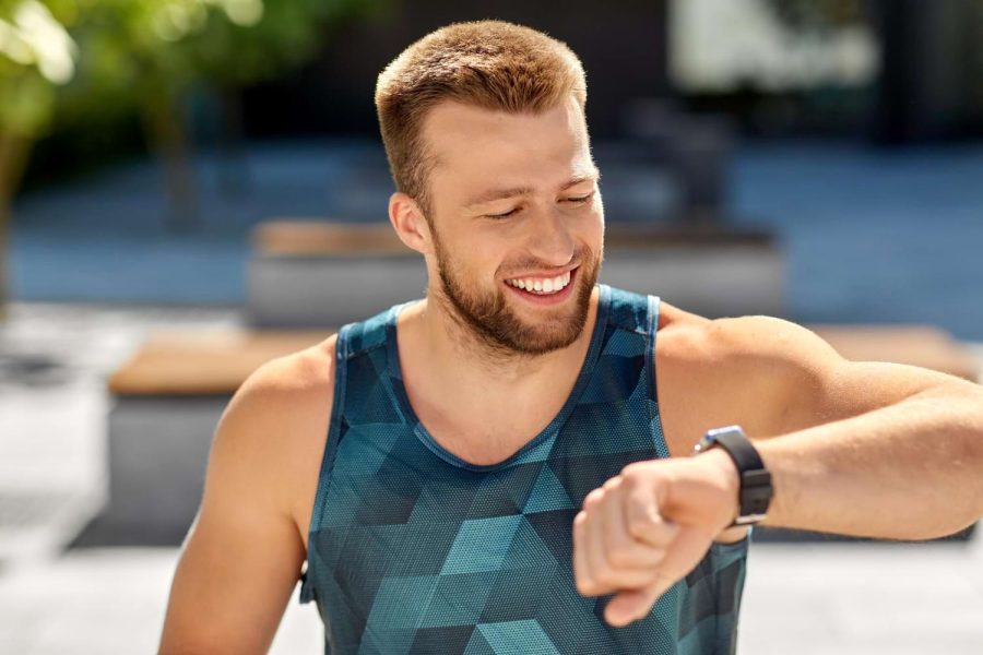 Smartwatch Garmin Instinct do turystów