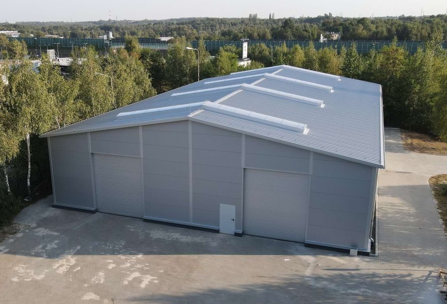 Używane hale namiotowe – funkcjonalne i ekonomiczne rozwiązanie dla różnych branż